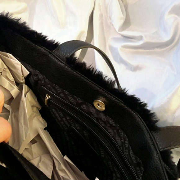 steve madden faux fur black tote NWT - Picture 2 of 5